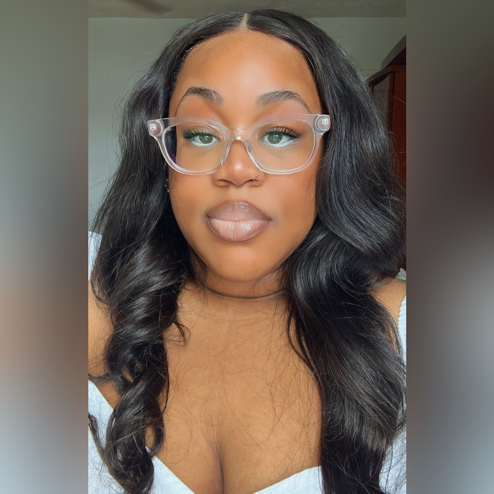 Meet your Posher, Nesha